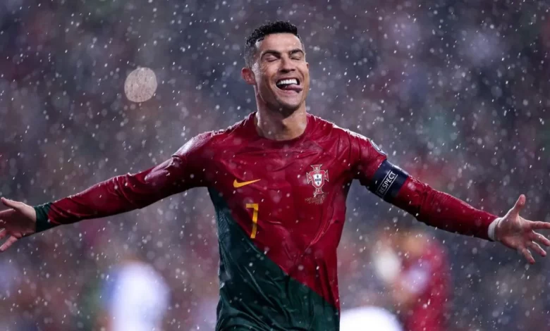 رونالدو يقود البرتغال إلى كأس أوروبا بـ”العلامة الكاملة”